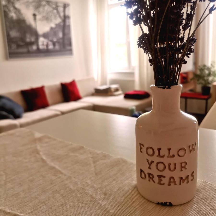 Cozyhome In Old Town, Presidential Apartment Братислава Экстерьер фото